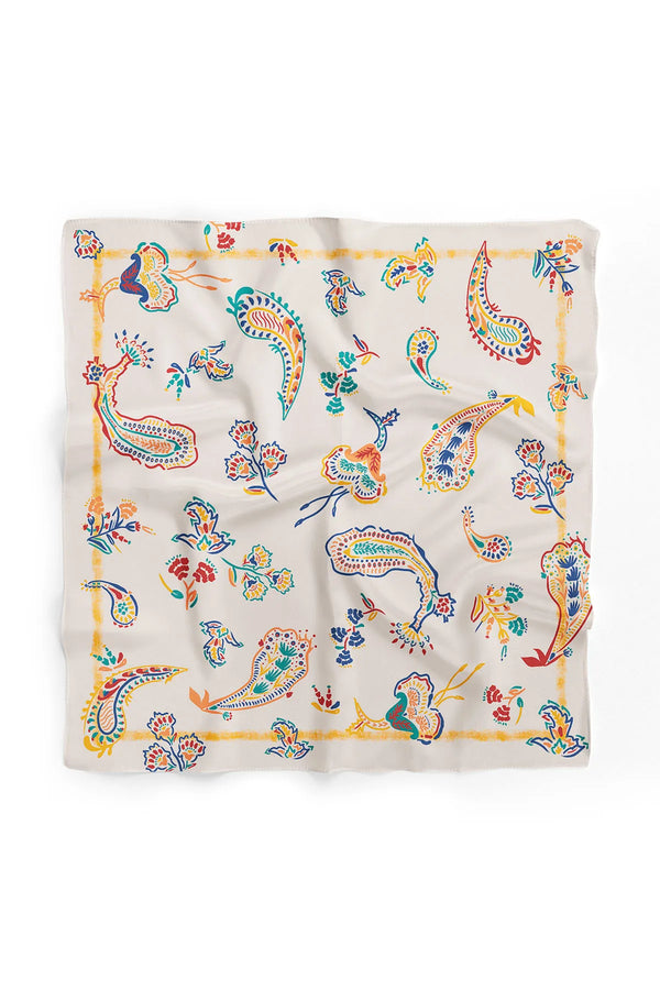 Etnik Desenli Ekru Bandana - Stil Sahibi Kadın Bandana Fular