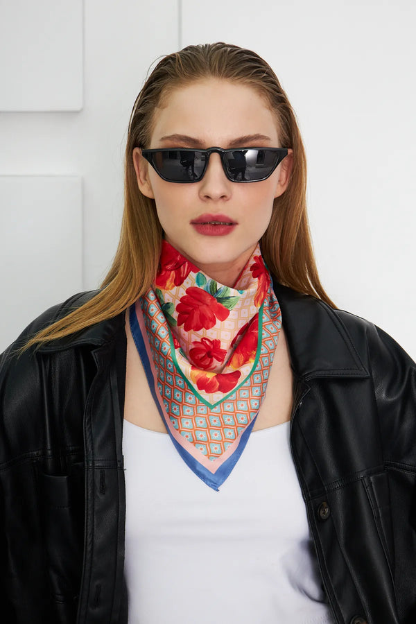 Kadın Çiçek Desenli Fular Bandana - Stil Sahibi Kadın Bandana Fular