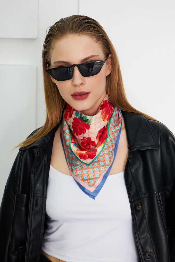 Kadın Çiçek Desenli Fular Bandana - Stil Sahibi Kadın Bandana Fular
