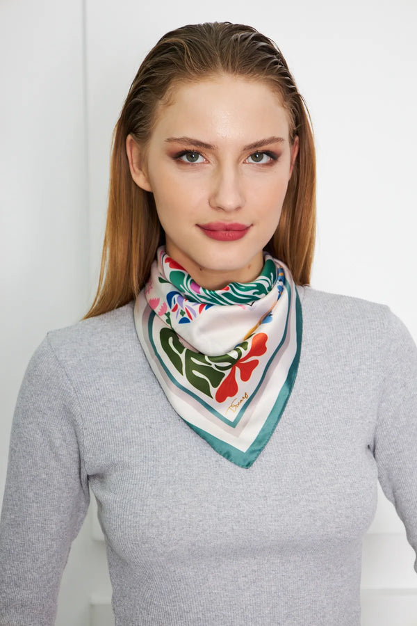 Kadın Desenli Fular Bandana - Stil Sahibi Kadın Bandana Fular