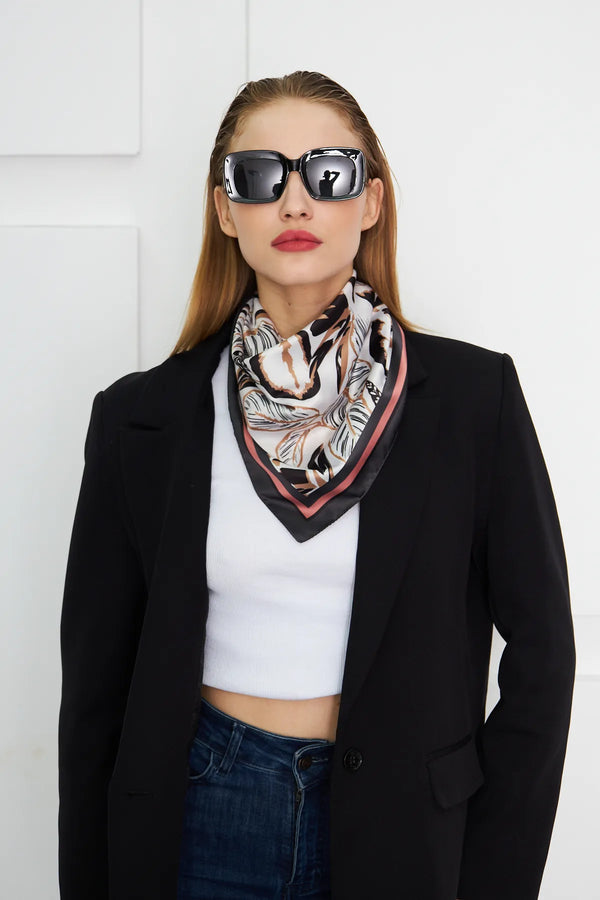 Kadın Fular Bandana - Stil Sahibi Kadın Bandana Fular