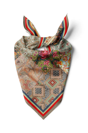 Kadın Fular Bandana - Stil Sahibi Kadın Bandana Fular