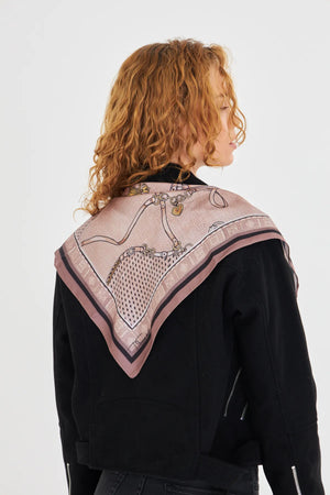 Kadın Fular Bandana - Stil Sahibi Kadın Bandana Fular