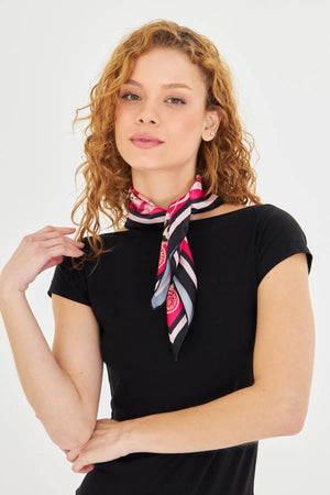 Kadın Fular Bandana - Stil Sahibi Kadın Bandana Fular